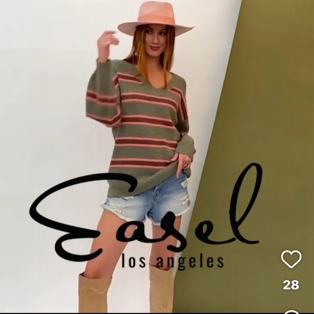 Easel Heather Gray Sweater with Red and Brown/orange Stripes